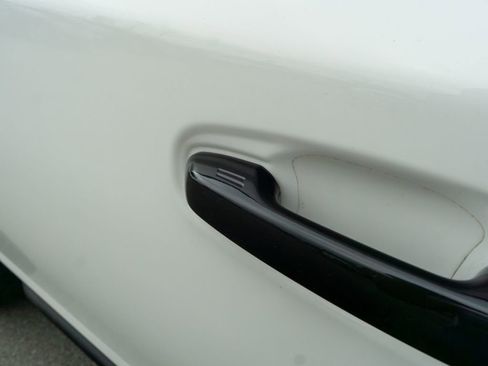 Used 2021 Toyota 4Runner Venture w/ Moonroof Package image 9