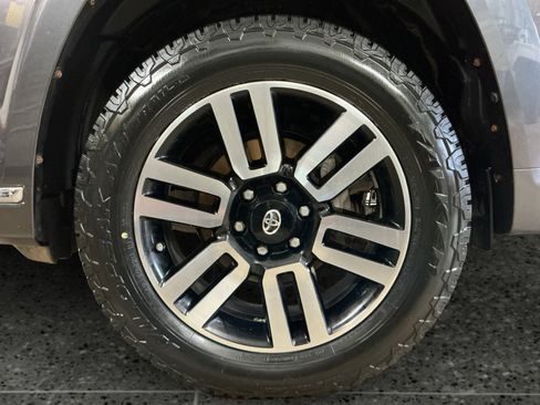 Used 2018 Toyota 4Runner Limited AWD/4WD image 14