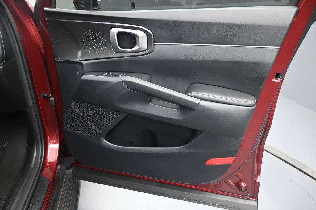 Used 2025 Kia Sorento S FWD image 30