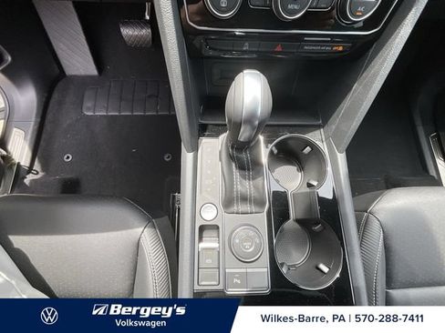 Used 2023 Volkswagen Atlas Cross Sport SE w/ Black Wheel Package AWD/4WD image 12