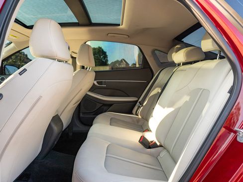 Used 2024 Hyundai Sonata SEL w/ Convenience Package FWD image 14