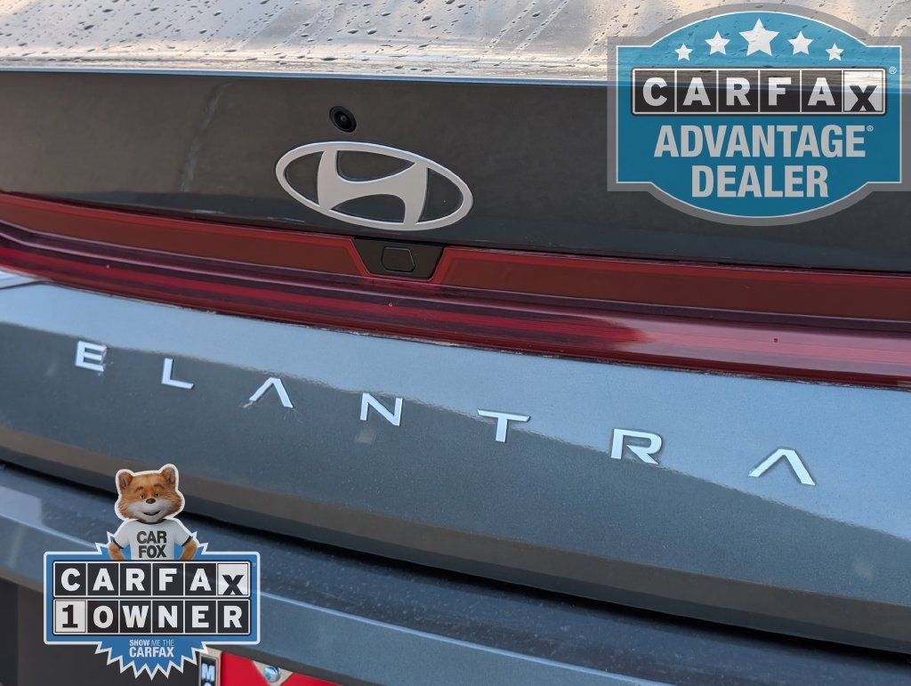 Used 2025 Hyundai Elantra SEL FWD image 33