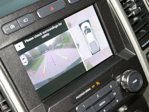 Used 2019 Ford F150 Raptor w/ Equipment Group 801A Mid image 31