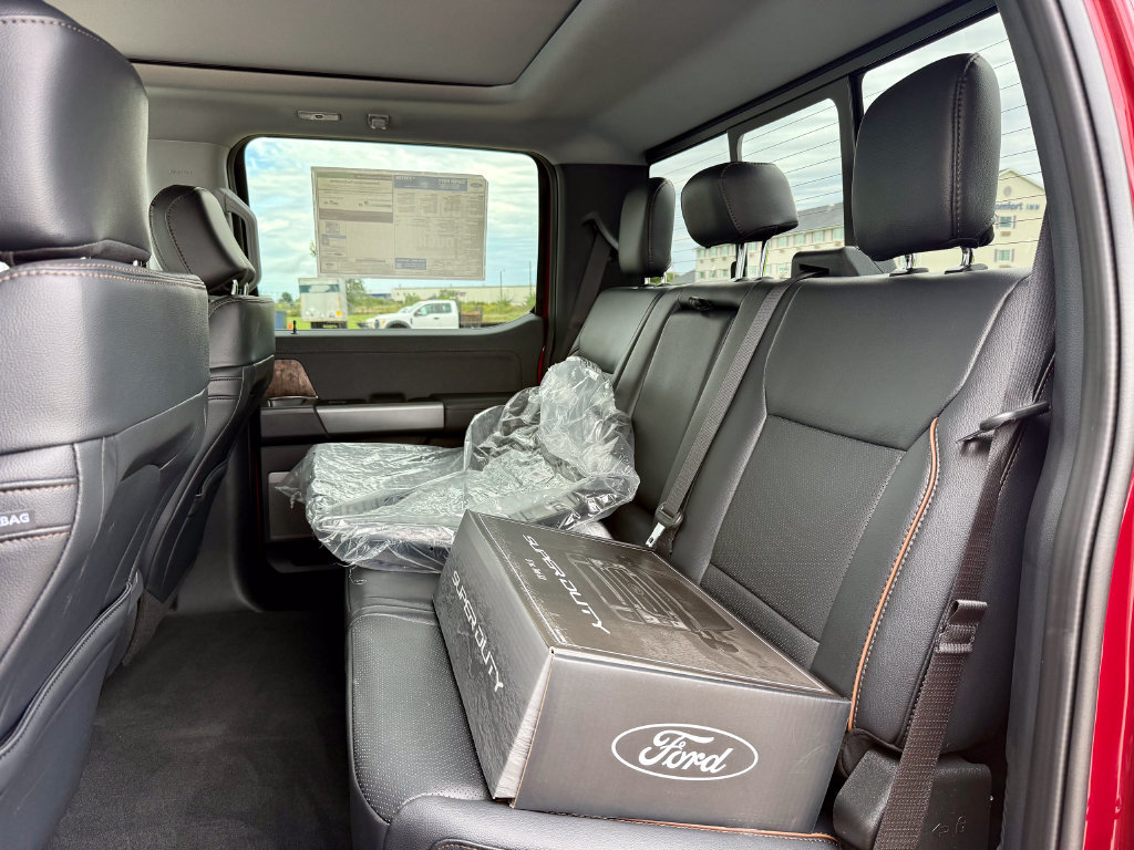 New 2026 Ford F350 Lariat w/ Lariat Ultimate Package AWD/4WD image 12