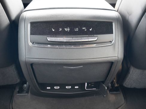 Used 2022 Cadillac Escalade Sport Platinum AWD/4WD image 20