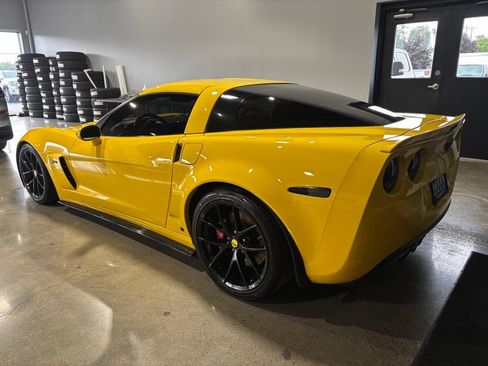 Used 2006 Chevrolet Corvette Z06 w/ Preferred Equipment Group RWD image 8