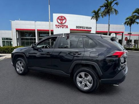 Used 2025 Toyota RAV4 XLE FWD image 5