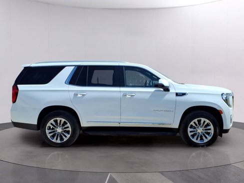 Used 2023 GMC Yukon SLT w/ SLT Luxury Package AWD/4WD image 6