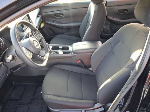 Used 2025 Nissan Sentra S FWD image 20