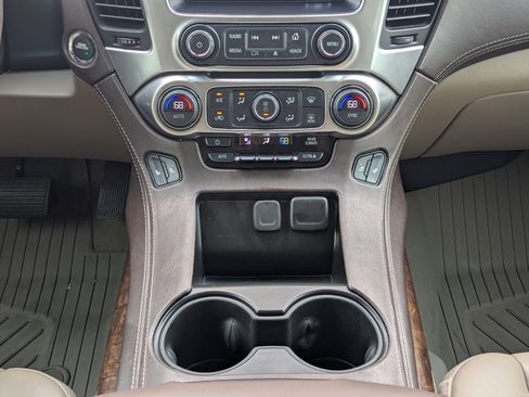 Used 2020 Chevrolet Tahoe LT image 19