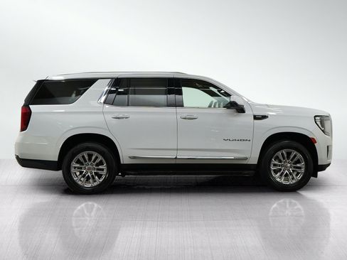 Used 2024 GMC Yukon SLT w/ SLT Luxury Package AWD/4WD image 6