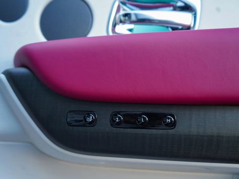 Used 2026 Rolls-Royce Cullinan image 50