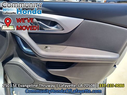 Used 2025 Chevrolet Blazer LT FWD image 30