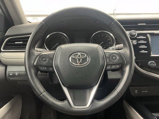 Used 2019 Toyota Camry SE FWD image 7