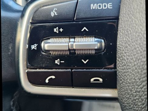 Used 2021 Kia Sorento EX image 16