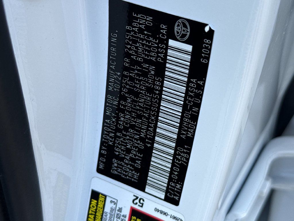 Used 2025 Toyota Camry SE FWD image 28