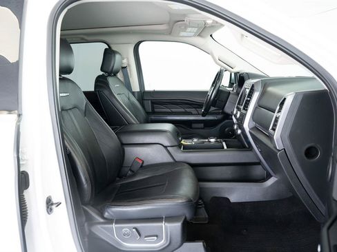 Used 2019 Ford Expedition Platinum AWD/4WD image 10