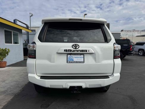 Used 2020 Toyota 4Runner SR5 Premium image 7