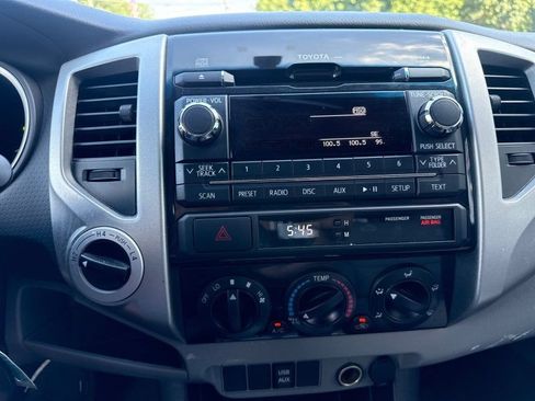 Used 2012 Toyota Tacoma 4x4 Double Cab w/ SR5 Pkg image 26