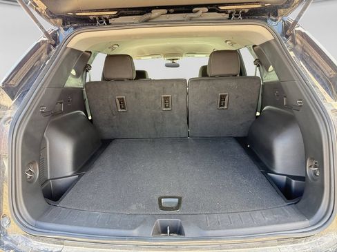 Used 2025 Chevrolet Blazer LT AWD/4WD image 42