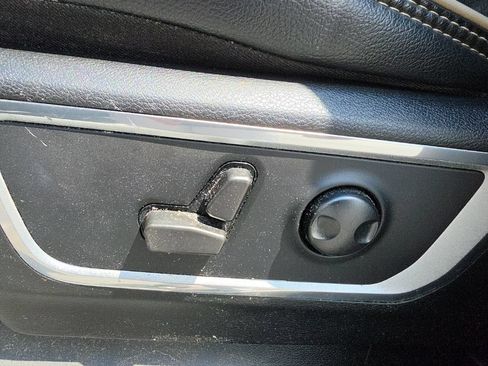 Used 2022 RAM 1500 Laramie RWD image 14