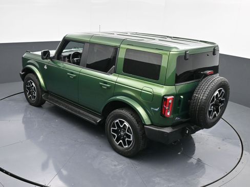 Used 2025 Ford Bronco Outer Banks image 37