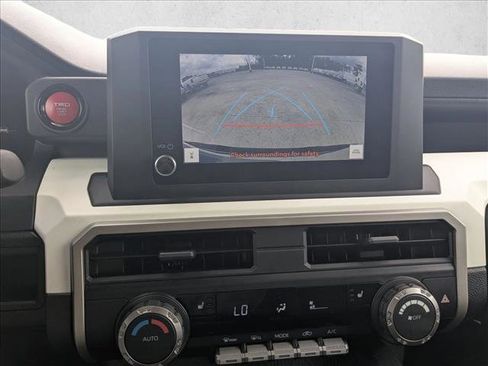 Used 2024 Toyota Tacoma TRD Off-Road image 14