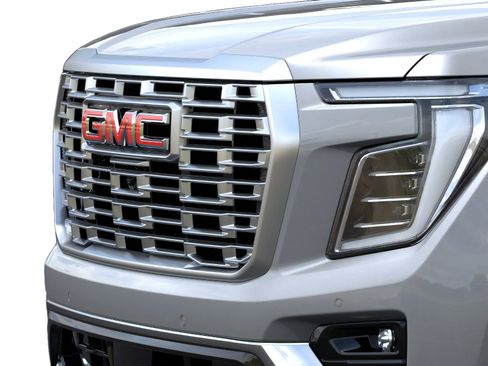 New 2026 GMC Yukon Denali w/ Sun & Power Step Package image 13