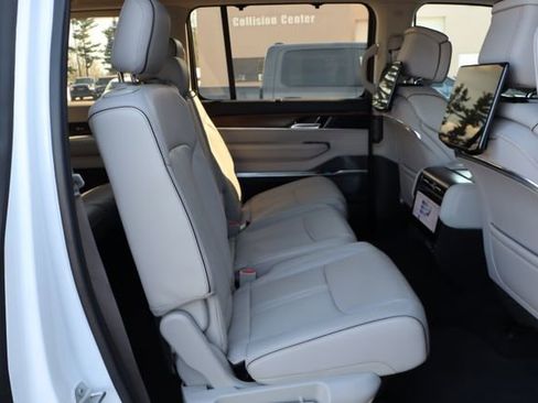 Used 2024 Jeep Grand Wagoneer Series II w/ Convenience Group III AWD/4WD image 55