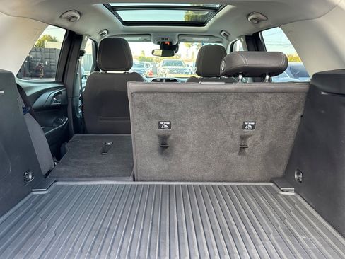 Used 2022 Chevrolet TrailBlazer LT w/ Sun and Liftgate Package image 18