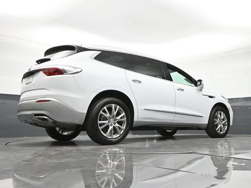 Used 2023 Buick Enclave Essence w/ Experience Buick Package AWD/4WD image 30