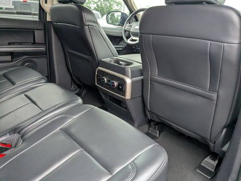 Used 2024 Ford Expedition Max XLT AWD/4WD image 15