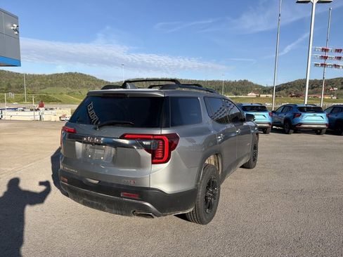 Used 2023 GMC Acadia AT4 w/ Preferred Package AWD/4WD image 4