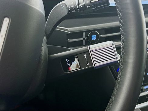 Used 2025 Hyundai Santa Fe XRT image 16