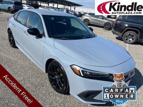 Used 2023 Honda Civic Sport image 1