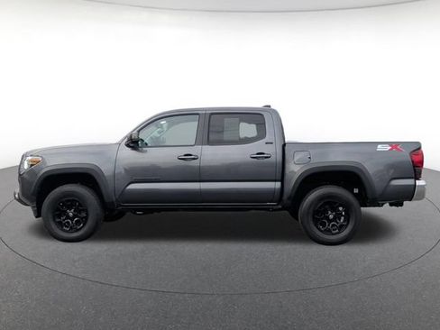 Used 2023 Toyota Tacoma SR5 RWD image 3