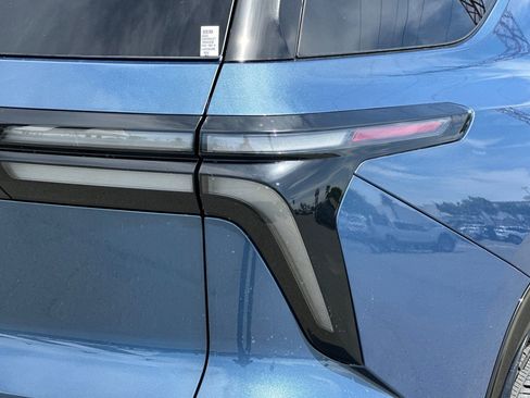 New 2026 Chevrolet Traverse High Country FWD image 34