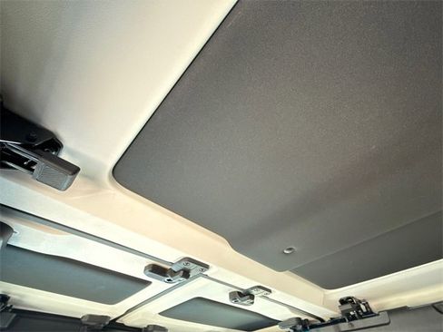 Certified 2024 Ford Bronco Badlands image 18