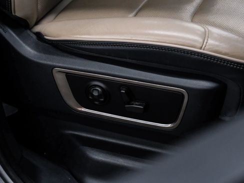Used 2019 RAM 1500 Limited w/ Advanced Safety Group AWD/4WD image 46