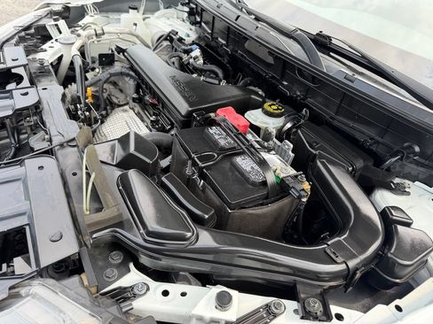 Used 2020 Nissan Rogue S w/ Special Edition Package FWD image 6