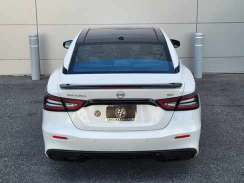 Used 2023 Nissan Maxima SR w/ Sport Mat Group image 11