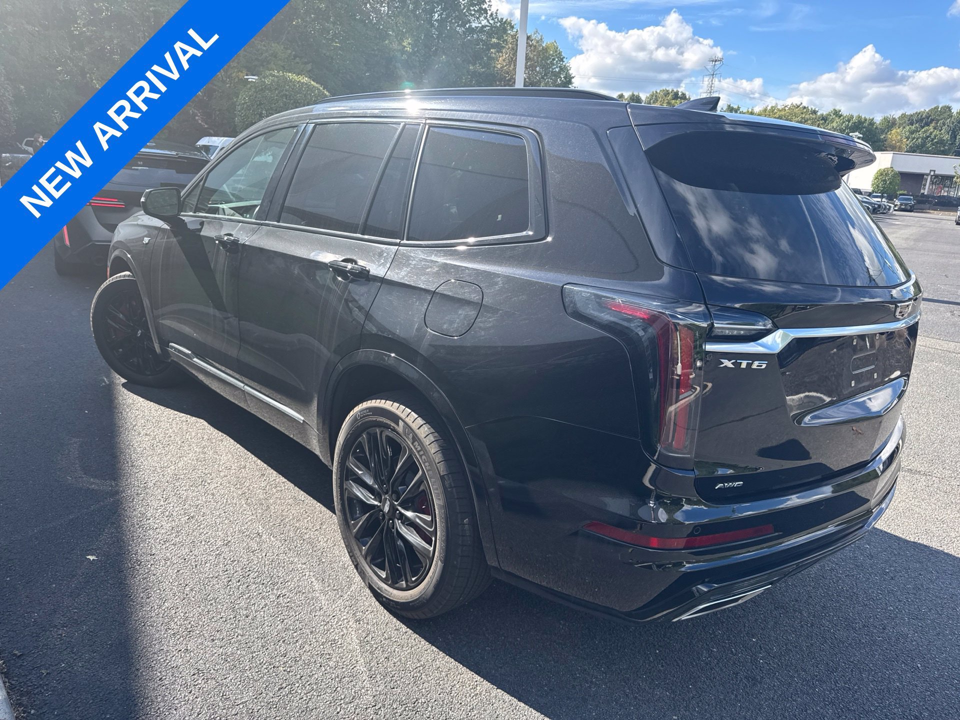 Used 2023 Cadillac XT6 Sport AWD/4WD image 4