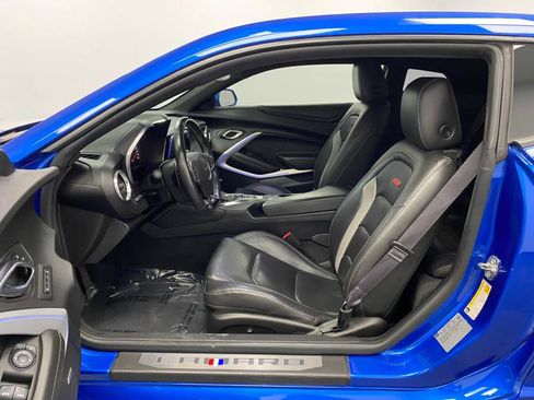 Used 2016 Chevrolet Camaro SS RWD image 20