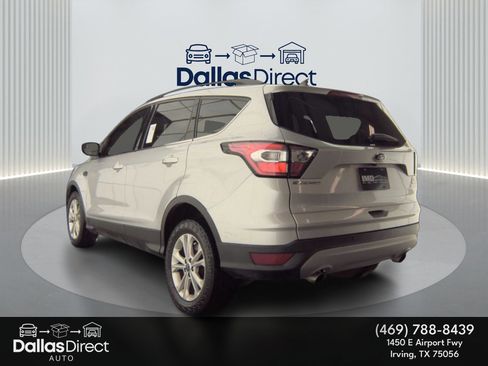 Used 2018 Ford Escape SEL image 8