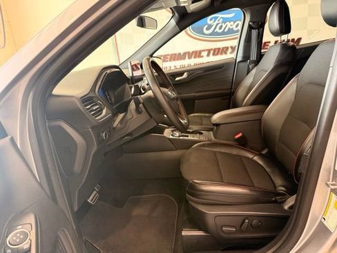 Used 2024 Ford Escape ST-Line AWD/4WD image 10