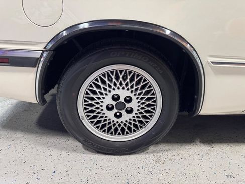 Used 1990 Chrysler TC by Maserati FWD image 26