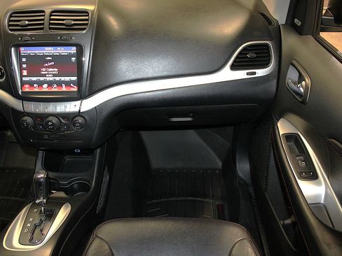 Used 2019 Dodge Journey GT AWD/4WD image 28