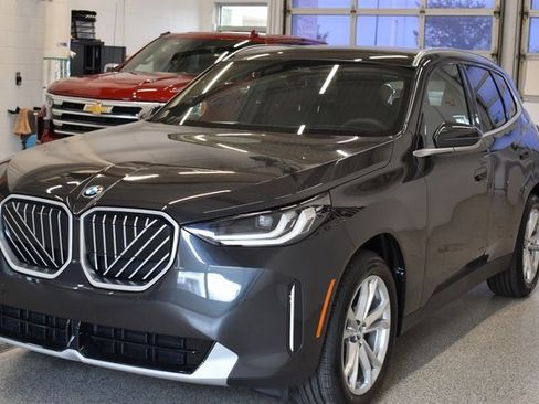 New 2025 BMW X3 xDrive30i w/ Convenience Package image 9