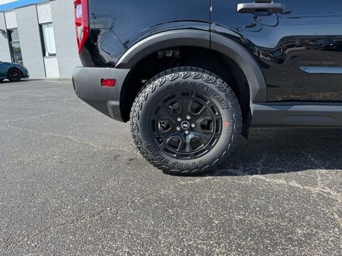 New 2025 Ford Bronco Sport Badlands w/ Sasquatch Badlands Package AWD/4WD image 33