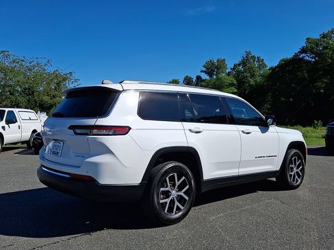 Used 2023 Jeep Grand Cherokee L Limited w/ Trailer Tow Group (B) AWD/4WD image 6
